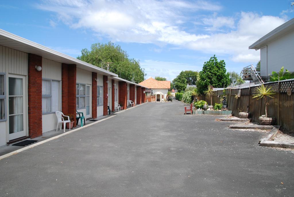 המילטון Manhattan Lodge Motel מראה חיצוני תמונה