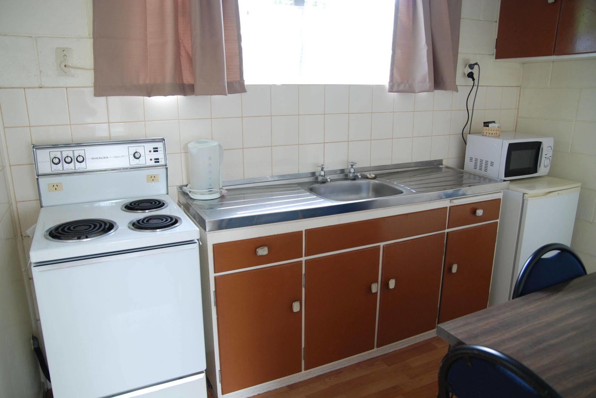 המילטון Manhattan Lodge Motel מראה חיצוני תמונה