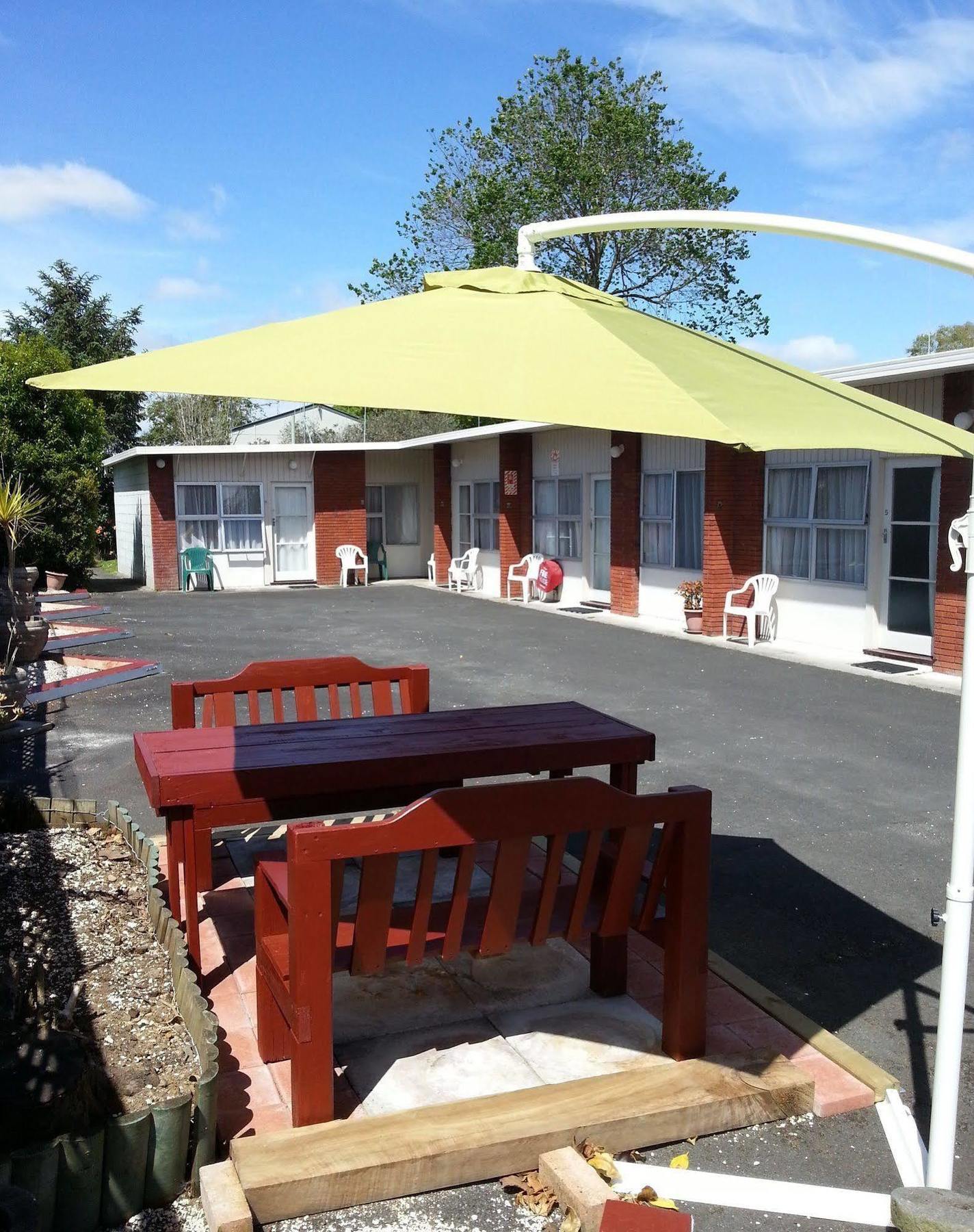 המילטון Manhattan Lodge Motel מראה חיצוני תמונה